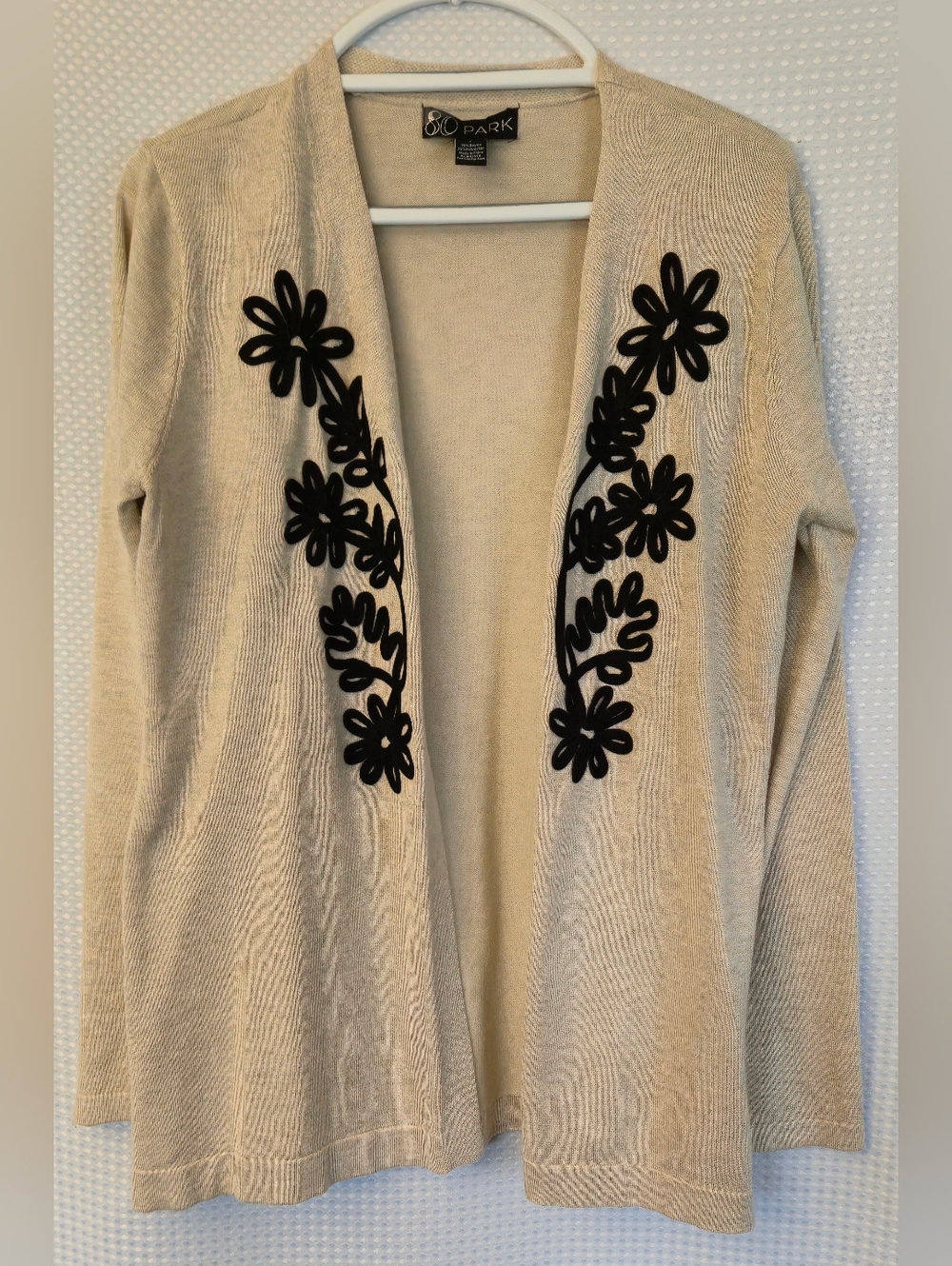 80 Park Creme Open Front Cardigan Floral Embellished  Sweater Size Large